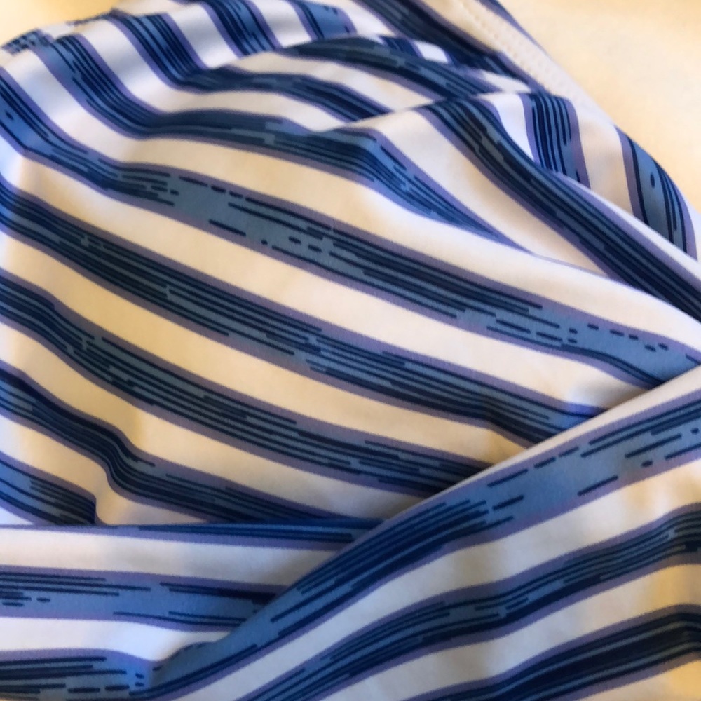 Swimsuit top - Picture 4 of 4